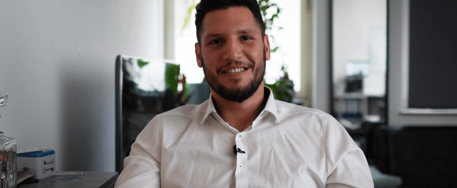 Kerim Jemai im Interview: Der Unternehmer erzählt von seinen Erfahrungen mit dem Lohnprogramm von lexoffice